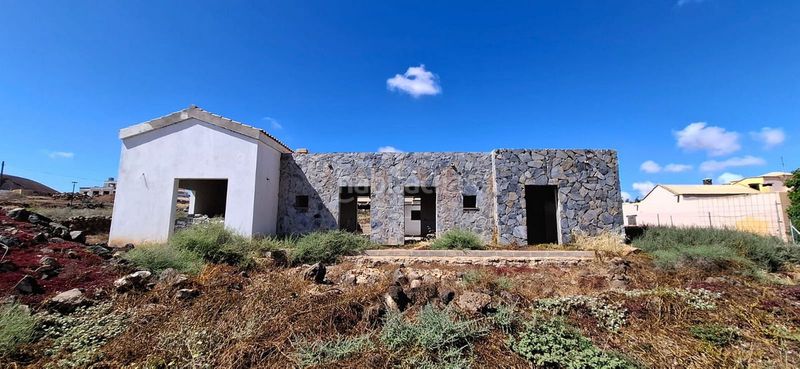Foto 9608f8b5-d008-460b-b839-6581493ae74b. Casa amb aparcament a La Oliva pueblo Oliva (La)