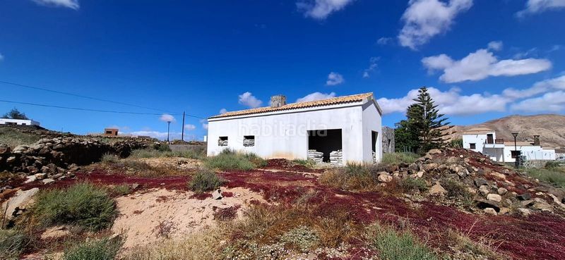 Foto 96e2aa00-6ed8-4247-ac05-cd1e8e2ebe3e. Casa amb aparcament a La Oliva pueblo Oliva (La)