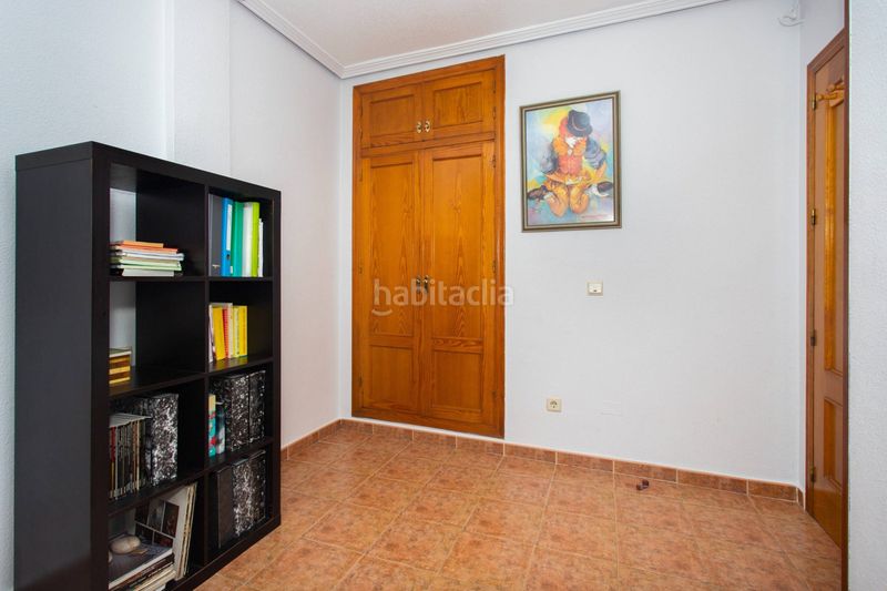 Foto a9894d0a-c104-44ab-9368-67b1a8ba0e6c. Casa a Punta Prima Orihuela