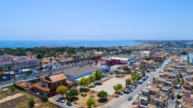 Foto f7e3ff83-5971-46df-9cb6-c9be00b4a556. Casa a Punta Prima Orihuela
