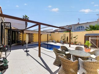 Haus in Nueva Torrevieja