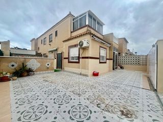 Casa a Zona Carrefour - Urbanizaciones