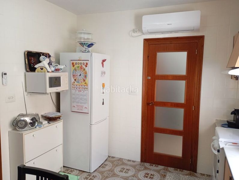 Foto 7dd5a0af-1173-485a-a225-c6111e8aea6e. Casa adossada a Daya Nueva