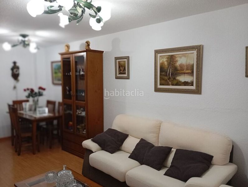 Foto 89d3ae1c-1c3a-4d22-bb53-865072eeb6b7. Casa adossada a Daya Nueva