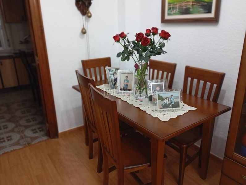 Foto a7c4a3cf-0032-4be7-bcd8-ec105055b28c. Casa adossada a Daya Nueva