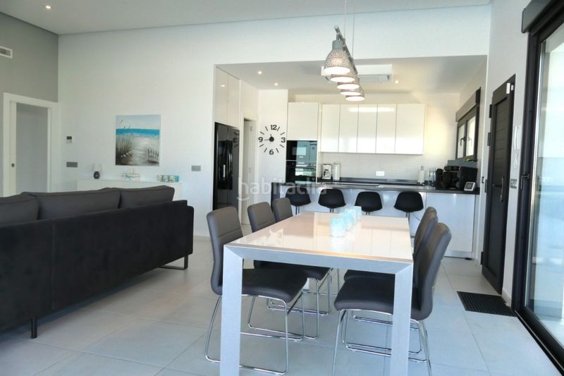 Foto a744d747-ca41-4e26-82ea-861201e092d2. Casa a Benejúzar