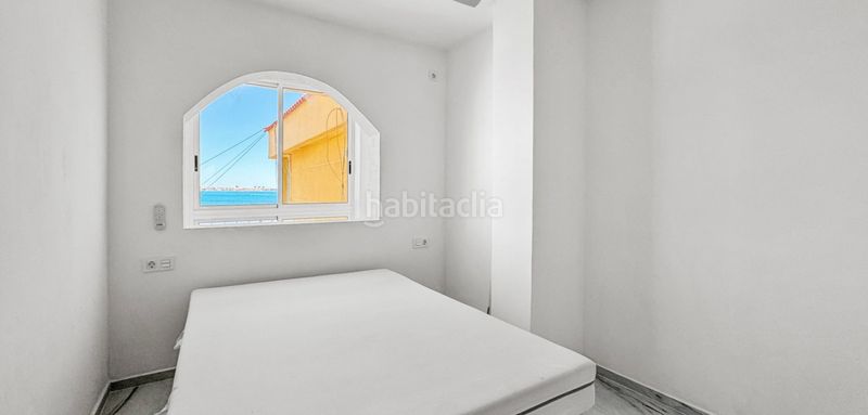 Foto 9e422c0a-1f7f-4e34-9b81-17eebb8c1e7a. Apartament a Punta Prima Torrevieja