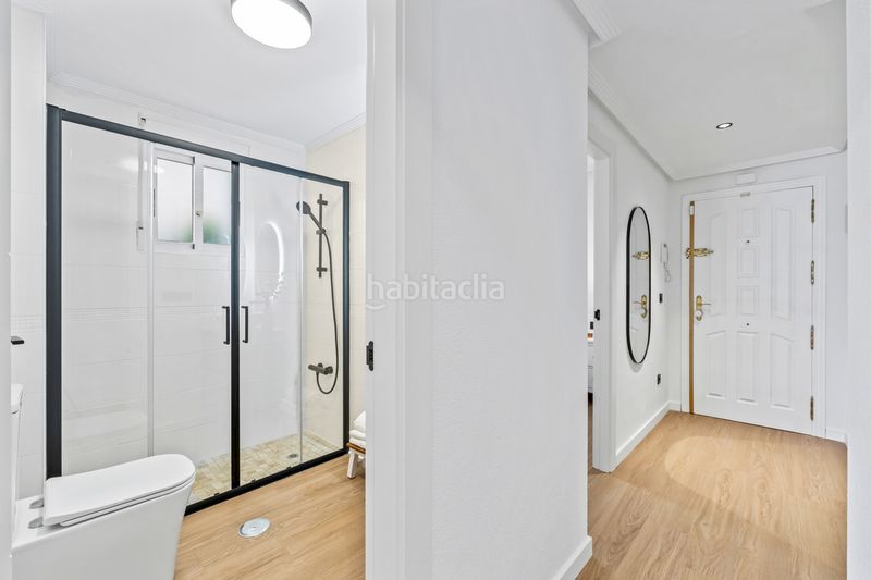 Foto f0b0dc45-5d06-47df-a7ef-cb4ef0c020f5. Apartament amb aparcament a Playa Flamenca Orihuela