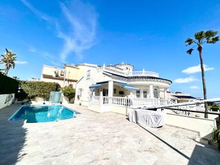 Casa en El Pinar de Campoverde