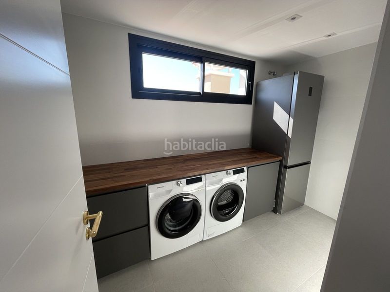 Foto 50fdd3d8-54ff-41bb-9f82-13310e412793. Duplex in Rojales