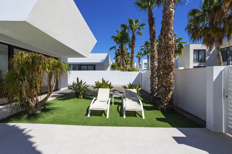 Foto 4c7d2185-bf43-4790-9d96-9730aa02a63d. Casa amb aparcament a Rojales