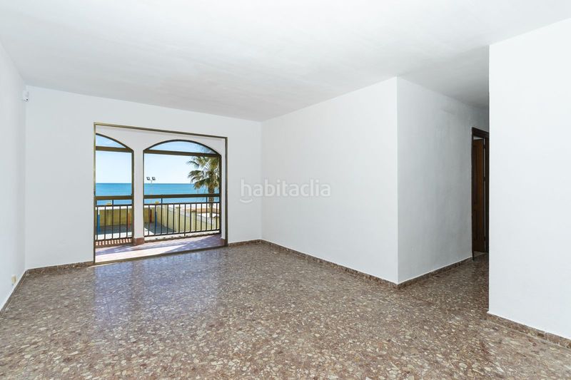 Foto 1439fa83-7e1b-43cc-9e92-db59511c0b8f. Casa amb aparcament a Rojales