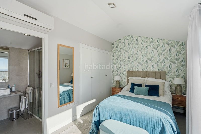 Foto a3b46fda-5bec-4999-bf9d-6ee5b5e4e357. Casa adossada a Rojales