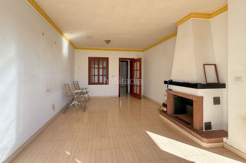 Foto 2ad49a1f-73f8-4d47-b36d-e42078780779. Casa amb aparcament a Rojales