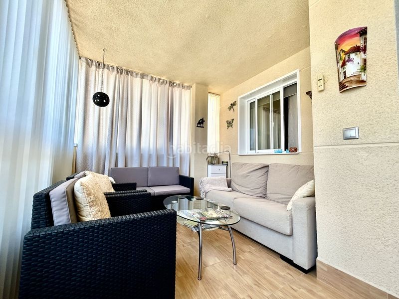 Foto 1286c1f2-42e9-4d3c-872c-c0d126935333. Apartament amb aparcament a Los Europeos Torrevieja