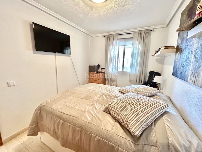 Foto 3d2c091e-5bc9-40ab-bcb1-0a79a7db18eb. Apartament amb aparcament a Los Europeos Torrevieja