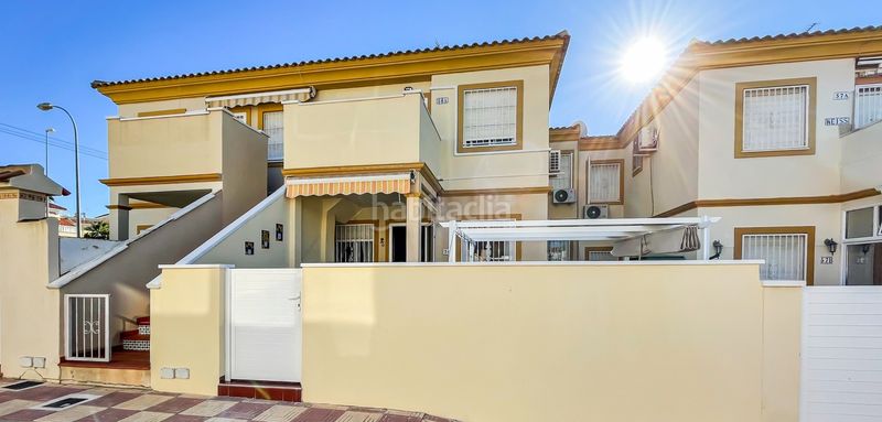 Foto 263e4c0f-9975-4966-afe3-9a73cbdb6c6a. Casa a Playa Flamenca Orihuela