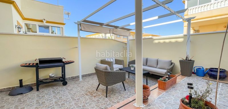 Foto d7e4be55-201c-4d9b-bf06-8702004ae29f. Casa a Playa Flamenca Orihuela