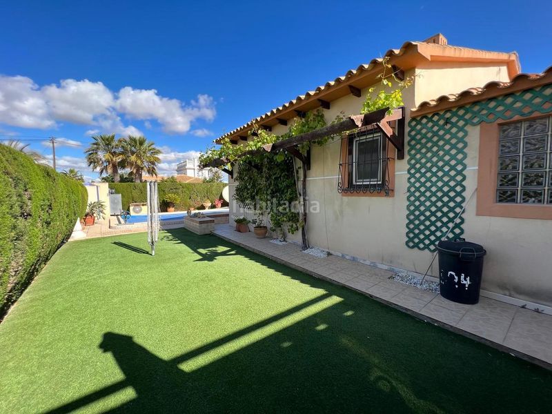 Foto cf384d20-631f-4472-8030-90aa52e3cbfa. Casa amb aparcament a Cabo Roig Orihuela