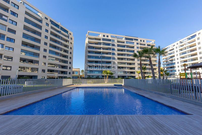 Foto defcb123-d432-4b5c-ab68-3d41b91db78d. Apartament a Punta Prima Torrevieja
