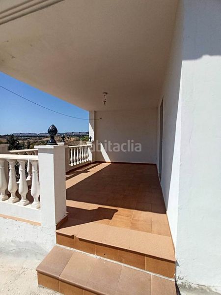 Foto f413ebc4-93f2-4e6e-ae25-2398a892bb57. Casa amb aparcament a Rojales