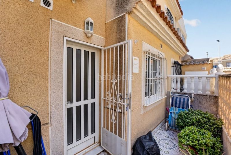 Foto 1b78f424-29b0-4f81-8661-6458dedf82cd. Casa adossada a Parque de las Naciones Torrevieja