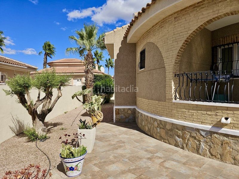 Foto c5225654-5f41-4072-9524-addc3bac7bcd. Casa amb piscina a Benijófar