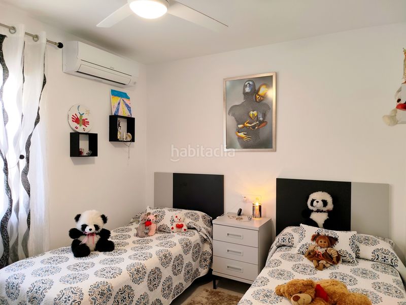 Foto bd88255e-9cf0-45ee-852b-983bbb819266. Casa a Jacarilla