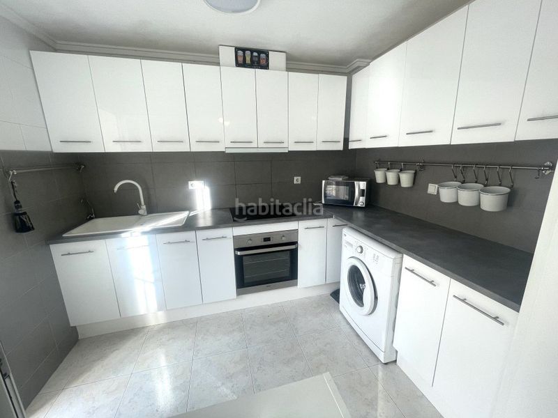 Foto fe4c5002-30b4-4e71-b742-e26d63da5c10. Casa amb aparcament a Benijófar
