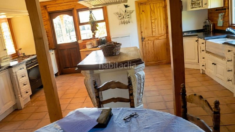 Foto d5edd7fa-e89f-4833-bf27-da364961b75b. Casa a Las Flores Mijas