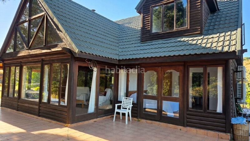 Foto e9c2008c-f5c6-4d69-a434-d399d22f680a. Casa a Las Flores Mijas