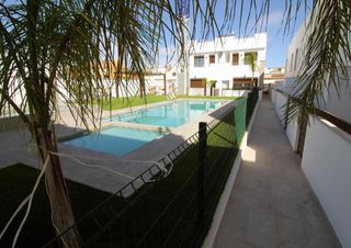 Casa adossada a El Pinar de Campoverde