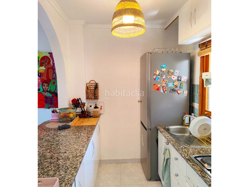 Foto c7ca9c86-0f9b-45e8-9112-ccfaff7e2ff6. Casa amb aparcament a Rojales