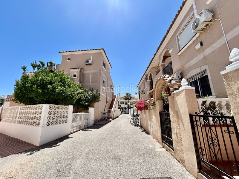 Foto bfc624b8-0976-43f7-9df4-d060c4359f51. Àtic a La Zenia Orihuela