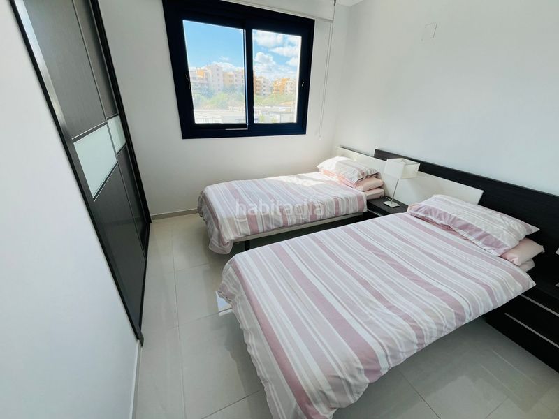 Foto 509a02aa-0332-4f64-842d-4b6296daf7ad. Apartament amb aparcament a Punta Prima Torrevieja