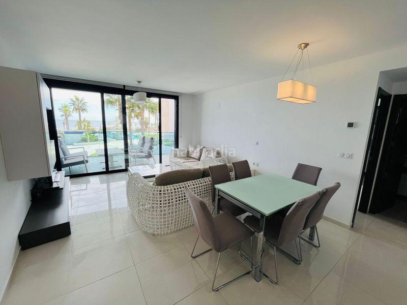 Foto ac30cf39-395b-4ae7-b44f-4af55e55e3e3. Apartament amb aparcament a Punta Prima Torrevieja