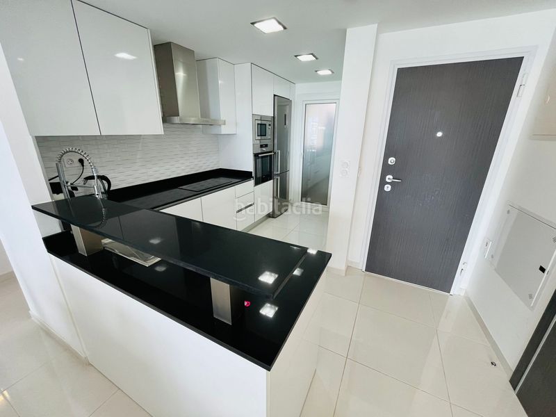 Foto e842aab5-9b8f-4d7f-9e75-1ad914feb1c5. Apartament amb aparcament a Punta Prima Torrevieja