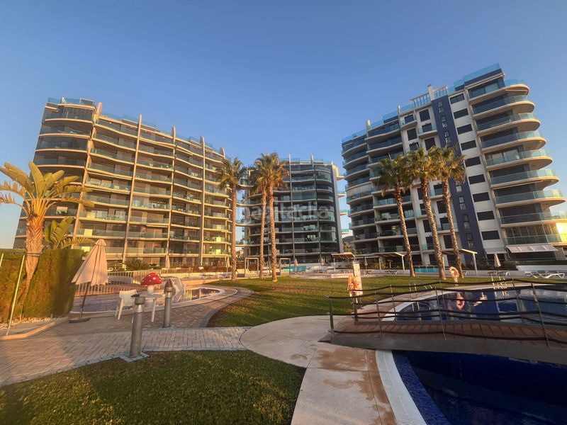 Foto eb62e855-9b1e-4406-a32f-9101c2525f2f. Apartament amb aparcament a Punta Prima Torrevieja