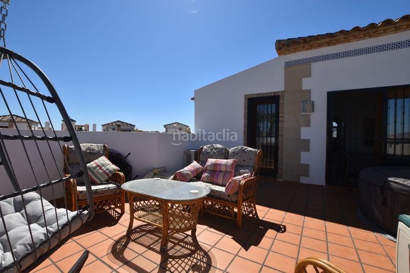 Foto b795977d-c2f8-4ab7-889a-40156f6e1f04. Casa amb aparcament a Algorfa