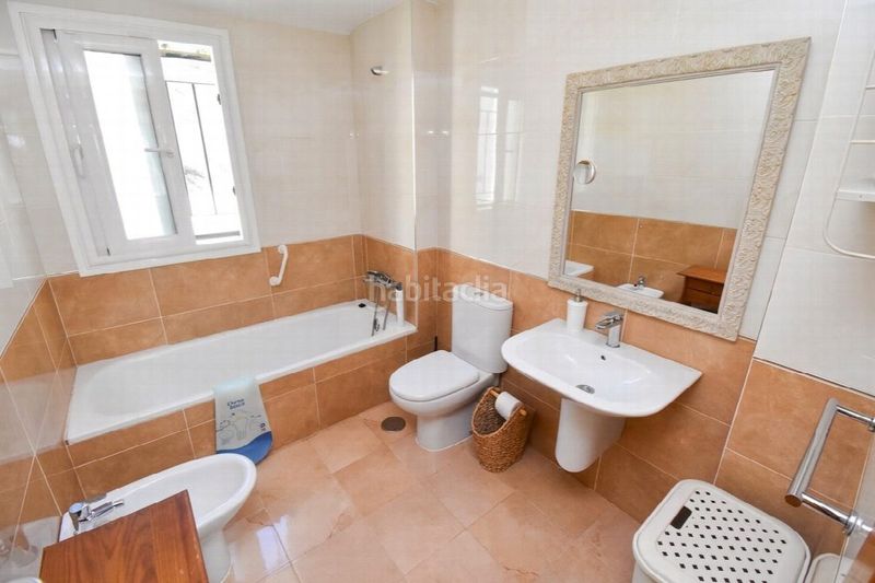 Foto 4f3320c3-5e03-4649-b585-c09bbb9754bf. Apartment in Playa de los Boliches Fuengirola