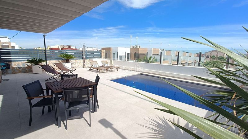Foto 9017b240-8d93-4a2e-b788-0f33b2e7720f. Casa amb aparcament a Algorfa