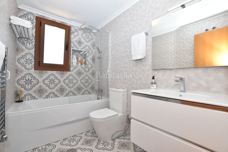 Foto 9ea524bf-2790-4703-b37b-2889a5fd05b8. Casa amb aparcament a Algorfa