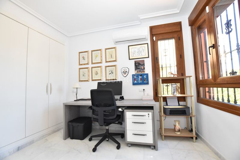 Foto f69e21e1-909b-4638-8294-3fdb46e0c4cf. Casa amb aparcament a Algorfa