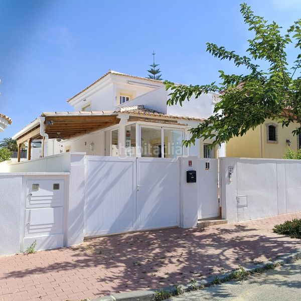 Foto f65e1c4b-b027-4366-89fa-551724a73193. Casa amb aparcament a Jerónimo y Avileses Murcia
