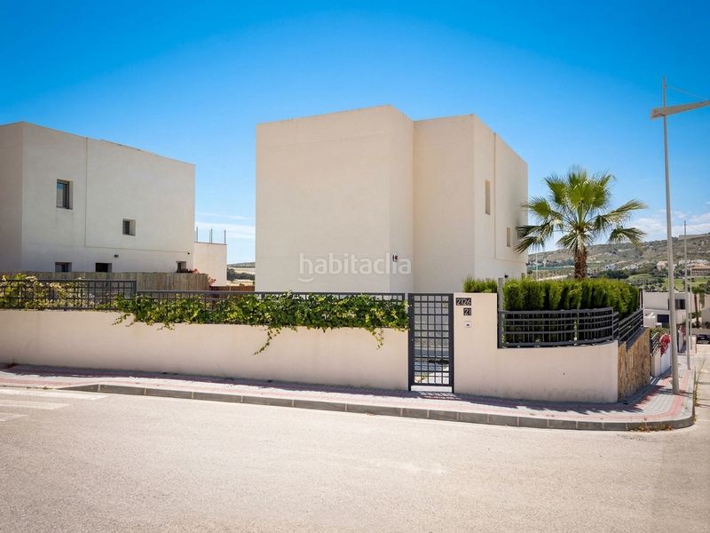 Foto 80d090d2-5a9e-4341-a7a3-89a96c725374. Casa amb piscina a Algorfa