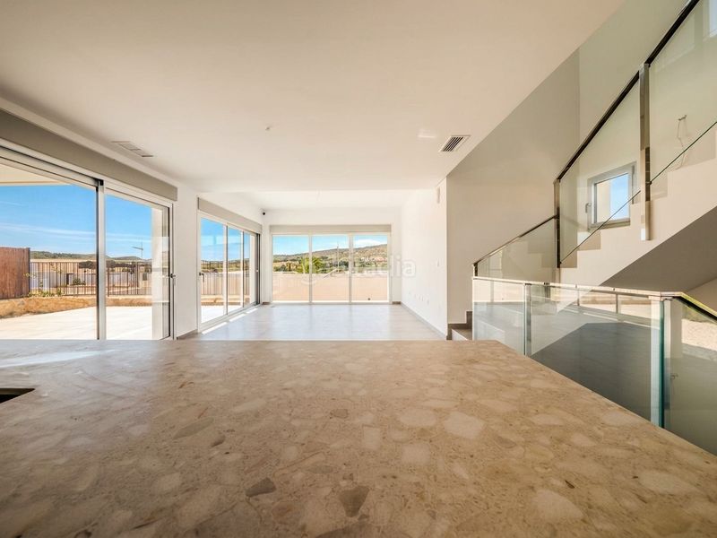 Foto a1c0e585-ca2e-446d-b0fb-77efd537071b. Casa amb piscina a Algorfa