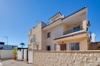 Casa adossada a La Veleta