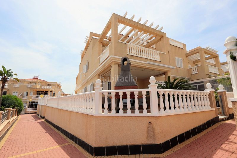 Foto b1cb767e-cafa-42c3-b43c-35a89b043294. Casa amb aparcament piscina a El Molino Torrevieja