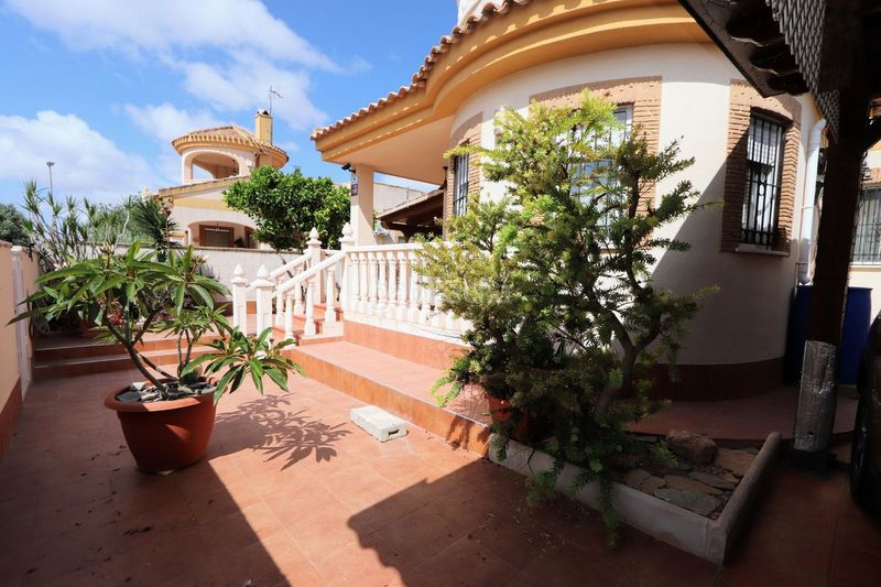 Foto 4c24e793-8637-4968-8634-c28aa0371519. Casa amb aparcament a San Miguel Murcia