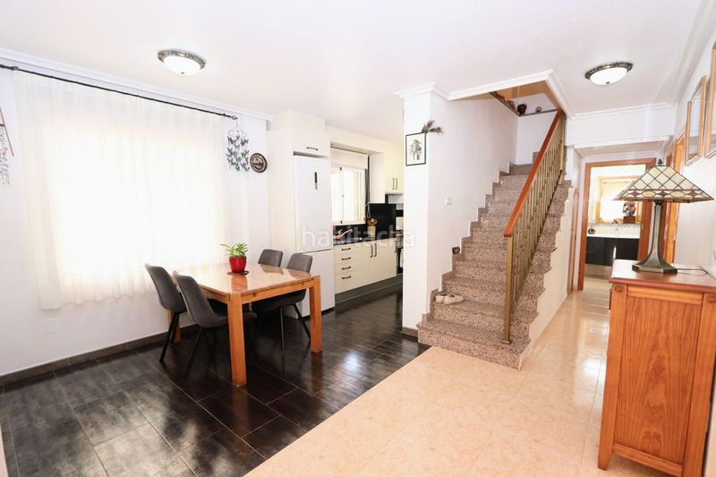 Foto 7350d43a-913c-43f7-9315-4b30e2beb231. Casa amb aparcament a San Miguel Murcia